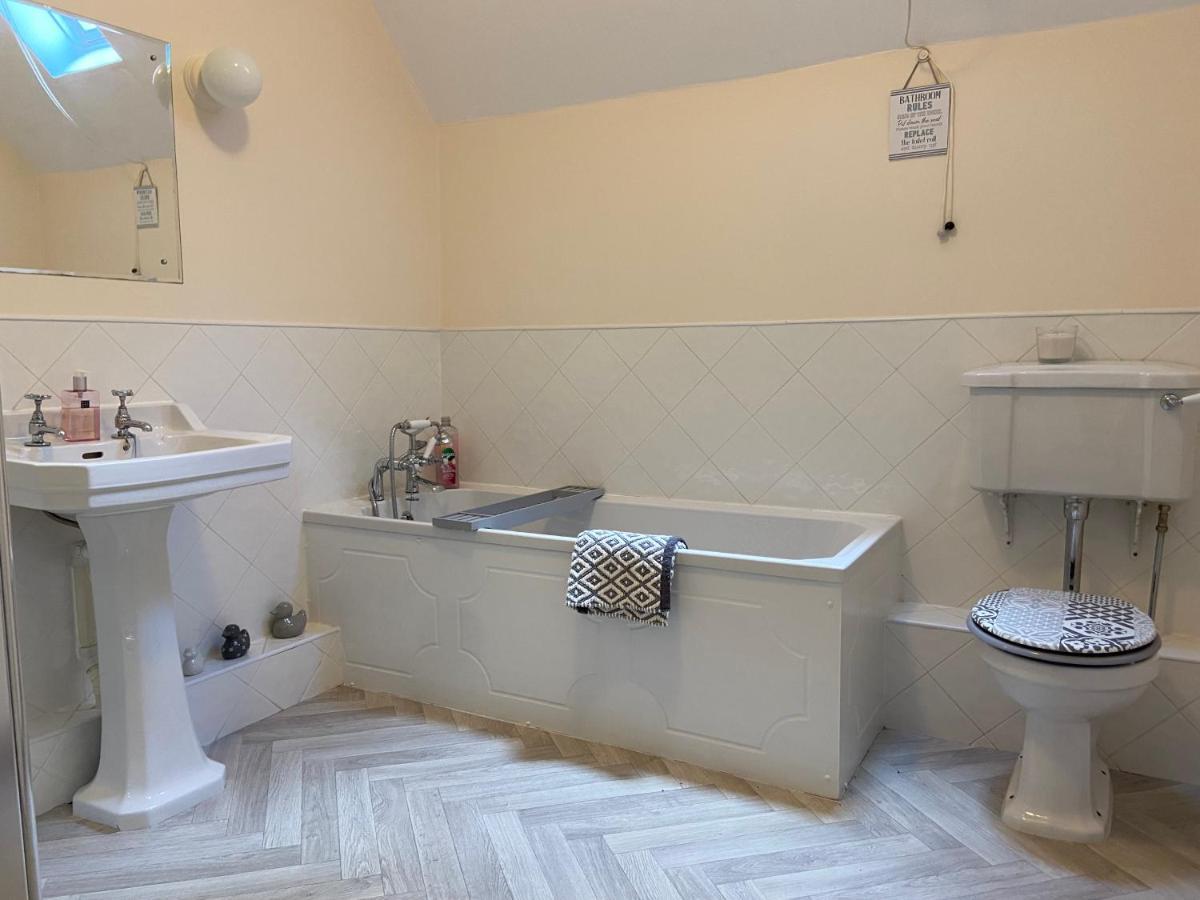 Fabulous 2 Bedroom House Just Outside Edinburgh Auchendinny Luaran gambar